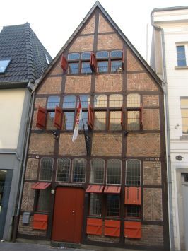 Neuss : Michaelstraße, "Alte Kaffeehaus", ältestes erhaltenes Fachwerkhaus 1571 von Neuss
